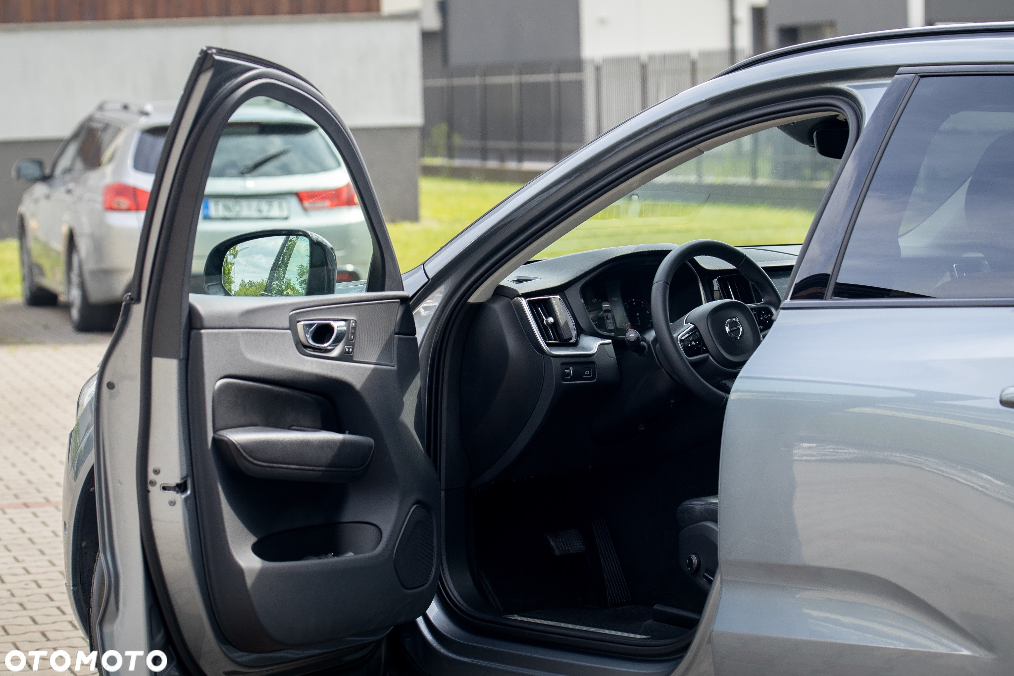 Volvo XC 60 T6 AWD Geartronic Momentum - 10