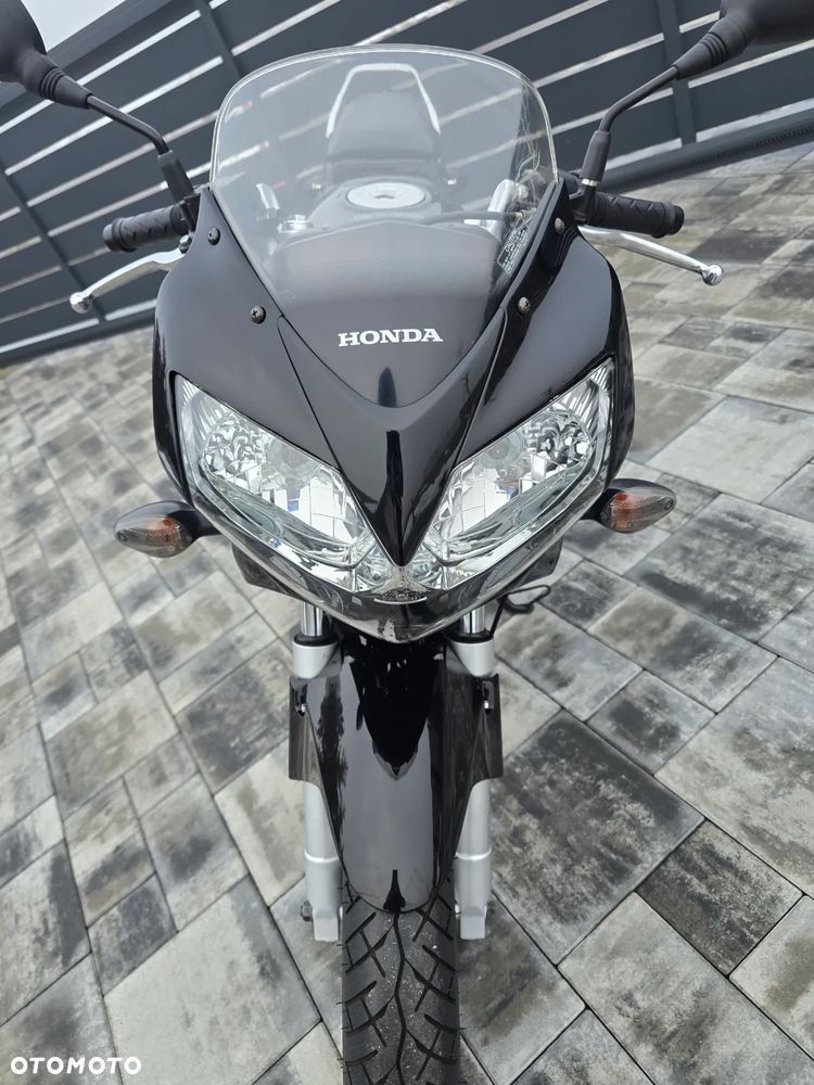 Honda CBR - 7