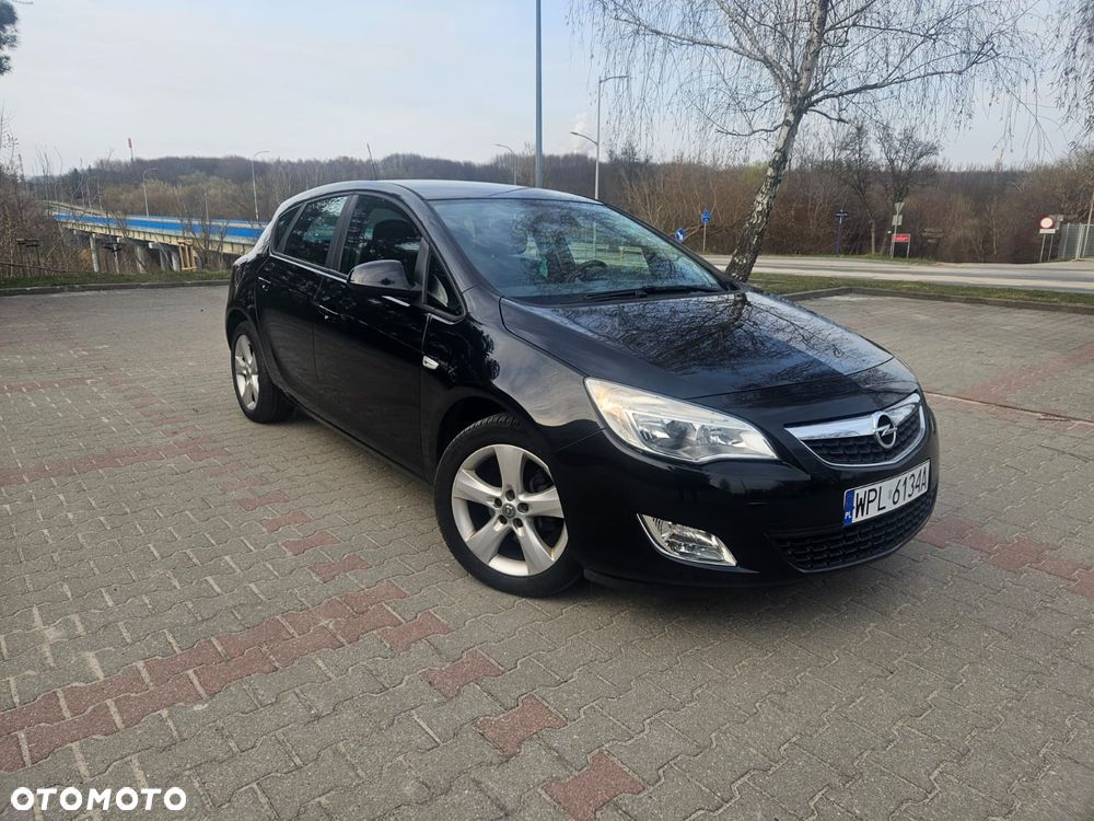 Opel Astra 1.4 Turbo - 1
