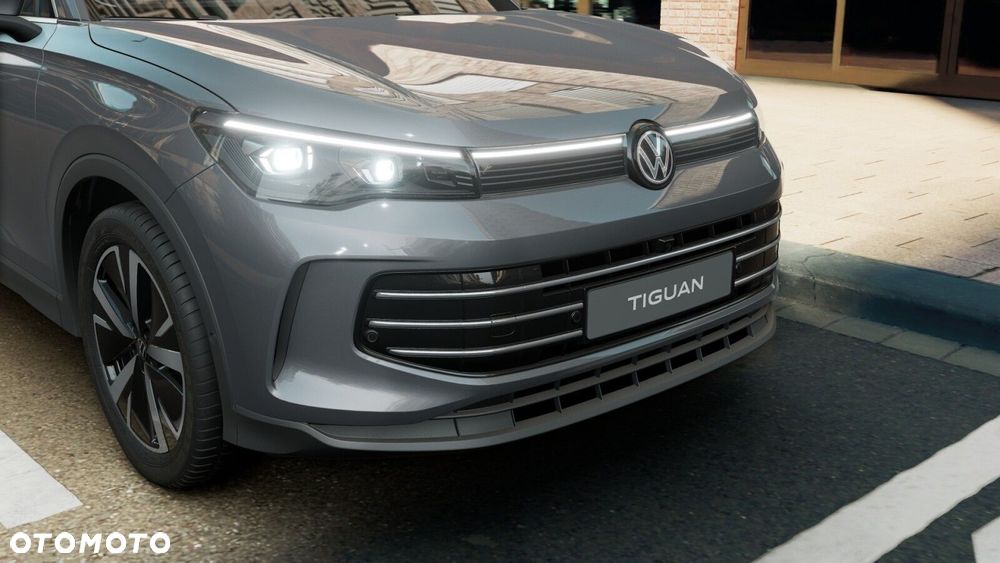 Volkswagen Tiguan 2.0 TSI 4Mot Elegance DSG - 22