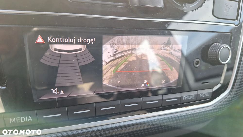 Volkswagen up! Active - 11