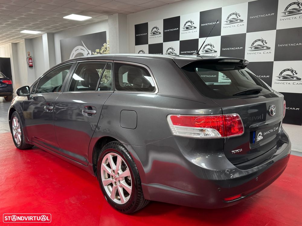 Toyota Avensis SW 2.0 D-4D Exclusive +Pele+GPS - 6