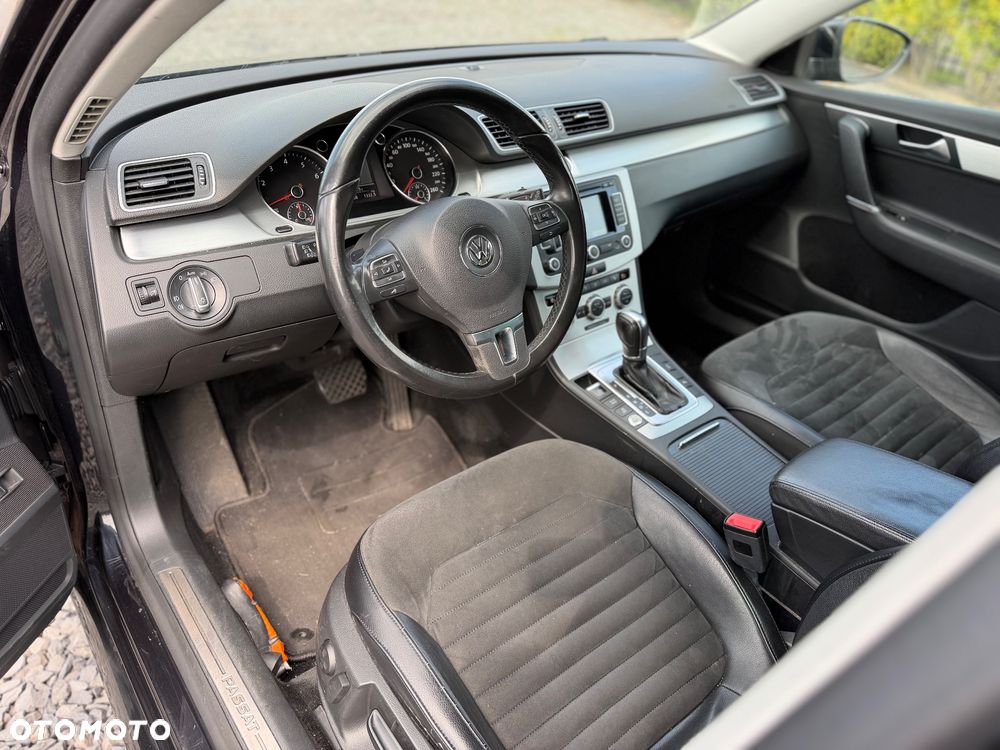 Volkswagen Passat 1.4 TSI DSG BlueMotion Technology Highline - 20