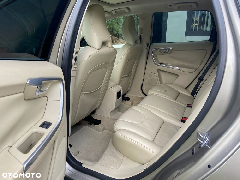 Volvo XC 60 - 12