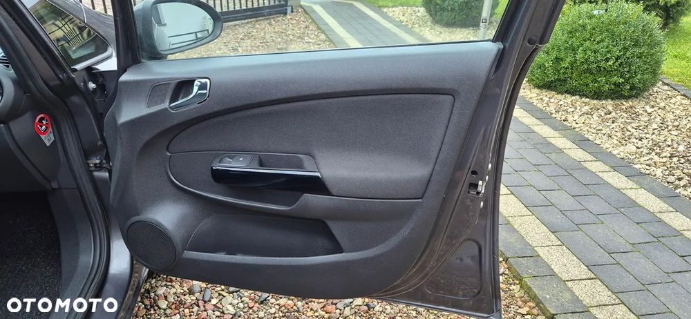 Opel Corsa 1.4 16V Edition - 18