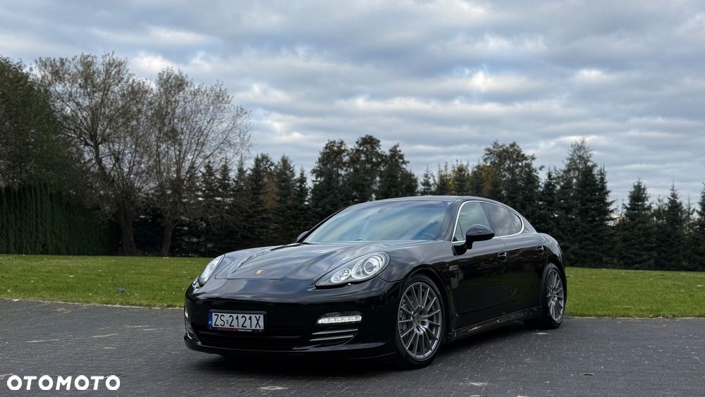 Porsche Panamera 4S - 3