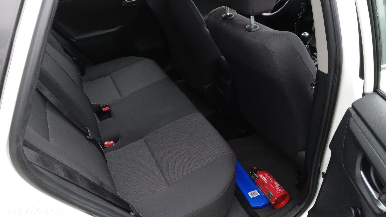 Toyota Auris 1.33 VVT-i Active - 23