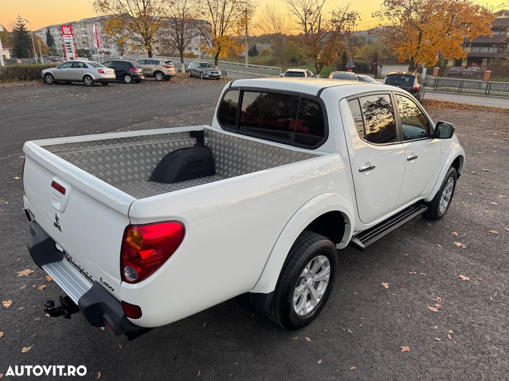 Mitsubishi L200 Pick Up 4x4 Autm. Intense Double Cab - 23