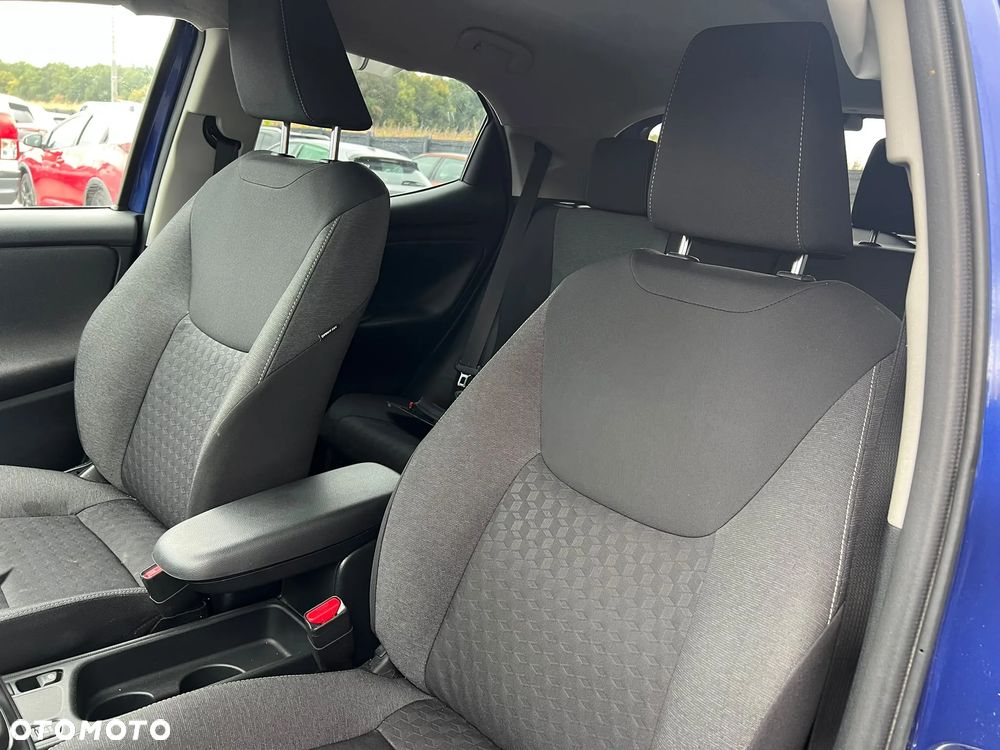 Toyota Yaris Hybrid 1.5 Executive - 11