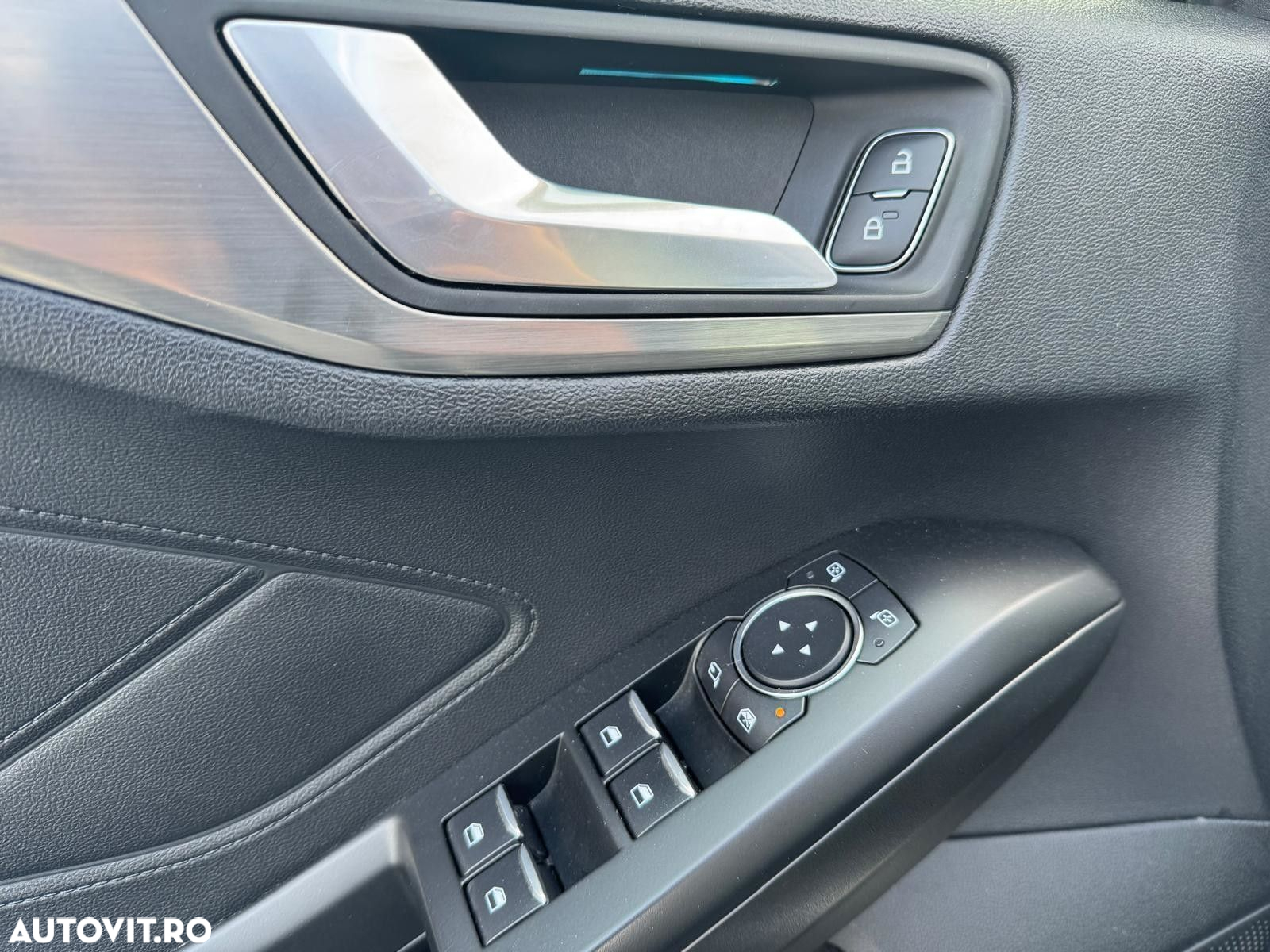 Ford Focus - 13