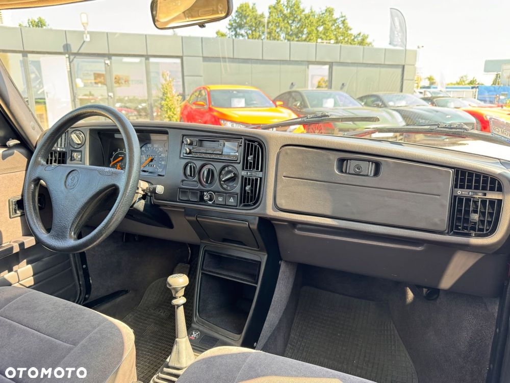 Saab 900 - 14