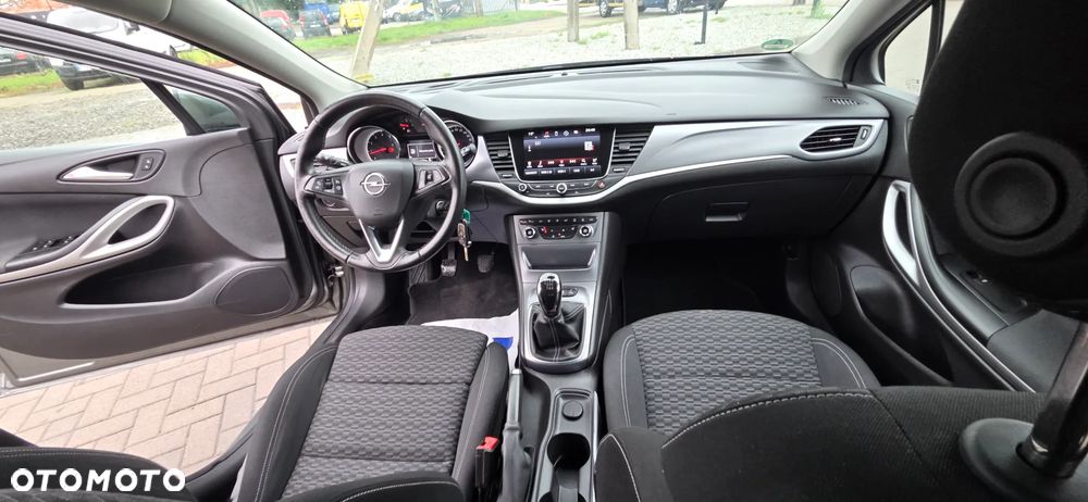 Opel Astra 1.4 Turbo Innovation - 36