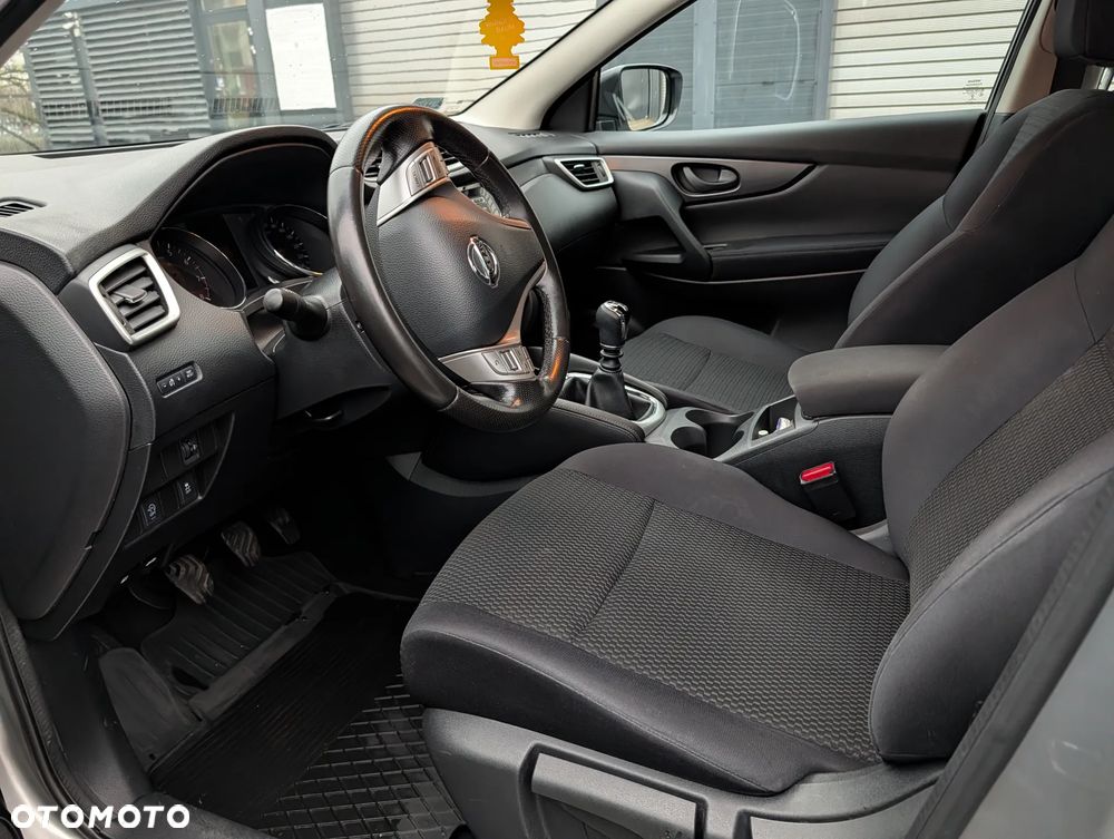 Nissan Qashqai 1.2 DIG-T Visia - 6