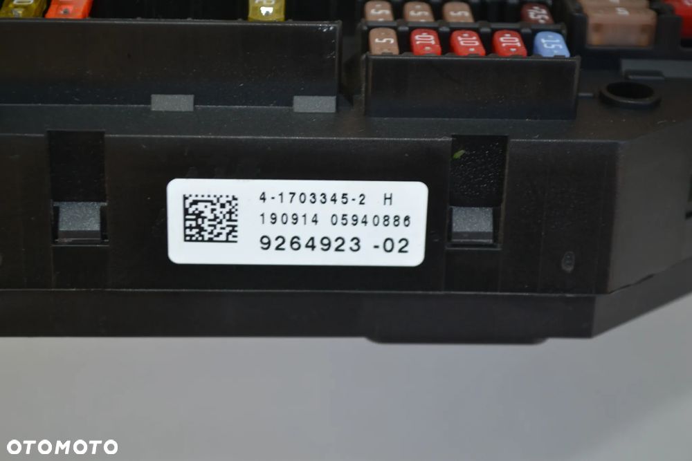 BMW F01 F10 F11 F06 F13 SKRZYNKA BEZPIECZNIKÓW BSI 9264923 - 3