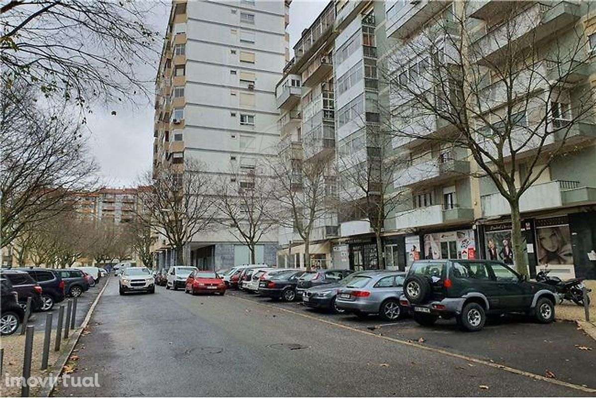 Apartamento T3 para arrendamento - Grande imagem: 2/28