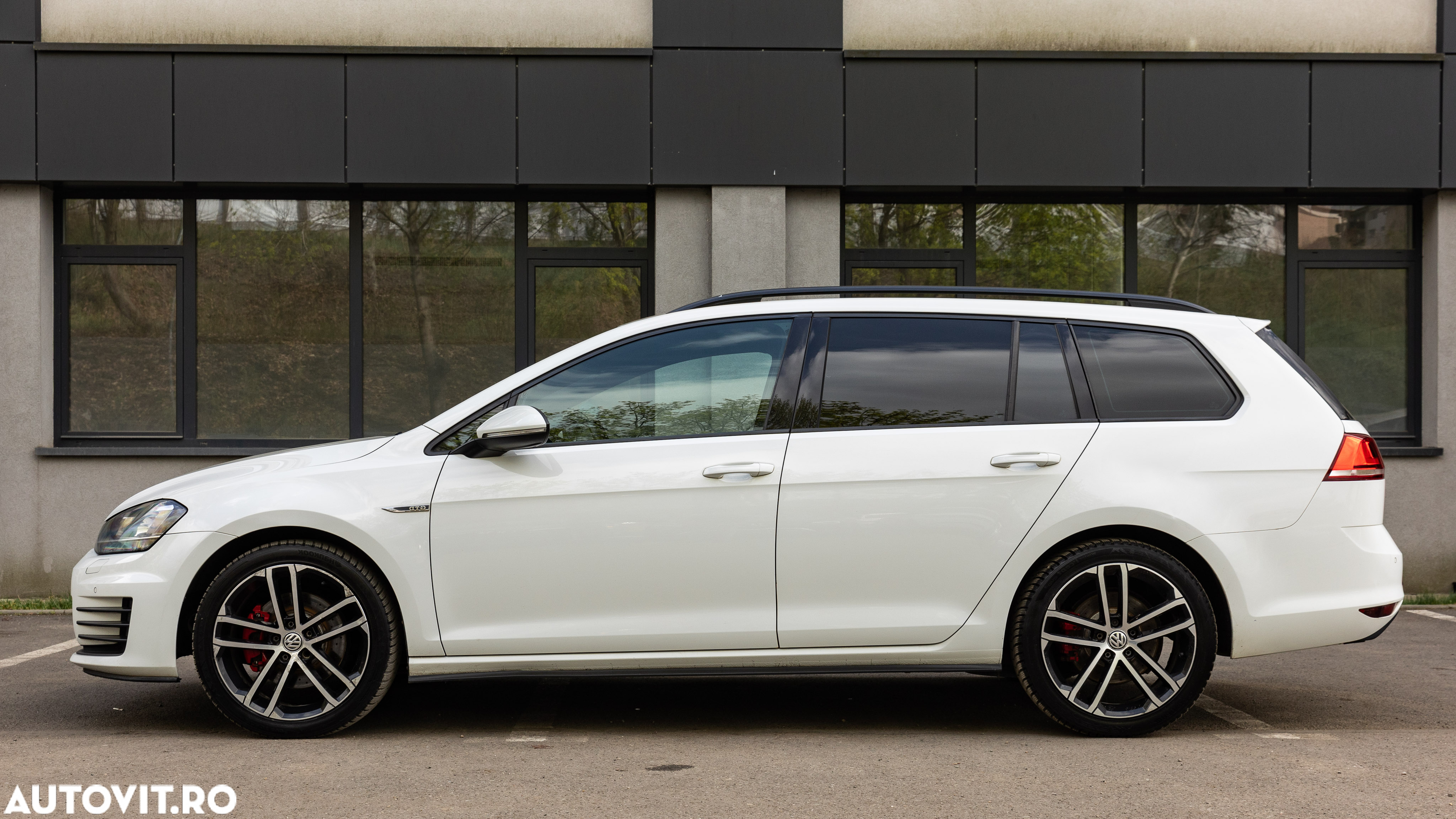 Volkswagen Golf GTD 2.0 TDI SCR DSG - 17