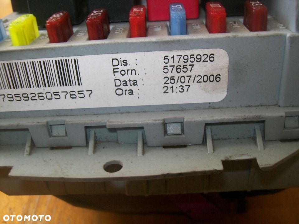 Skrzynka Bezpieczników Fiat IDEA 51795926 - 2