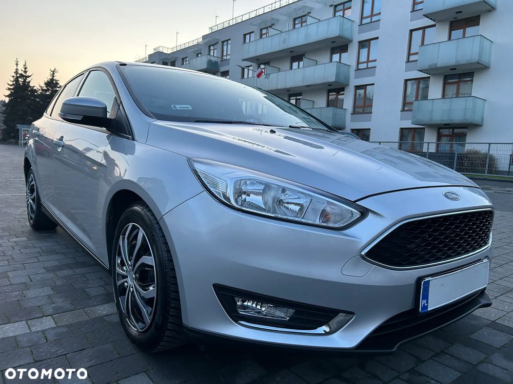Ford Focus 1.6 Trend - 1