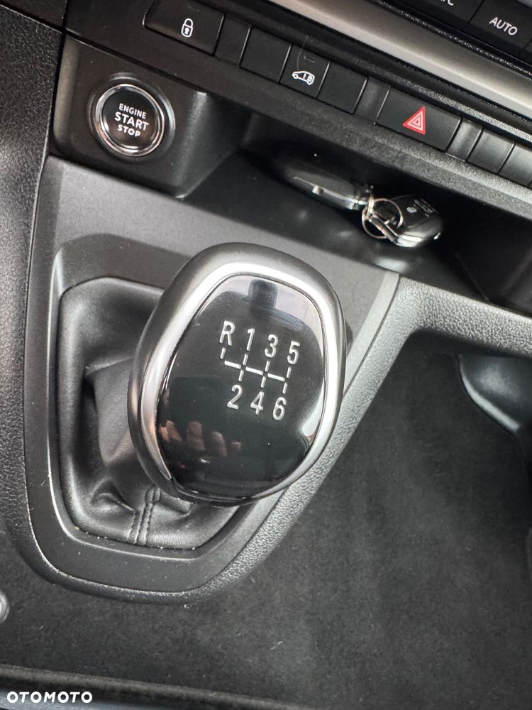 Opel Vivaro - 30