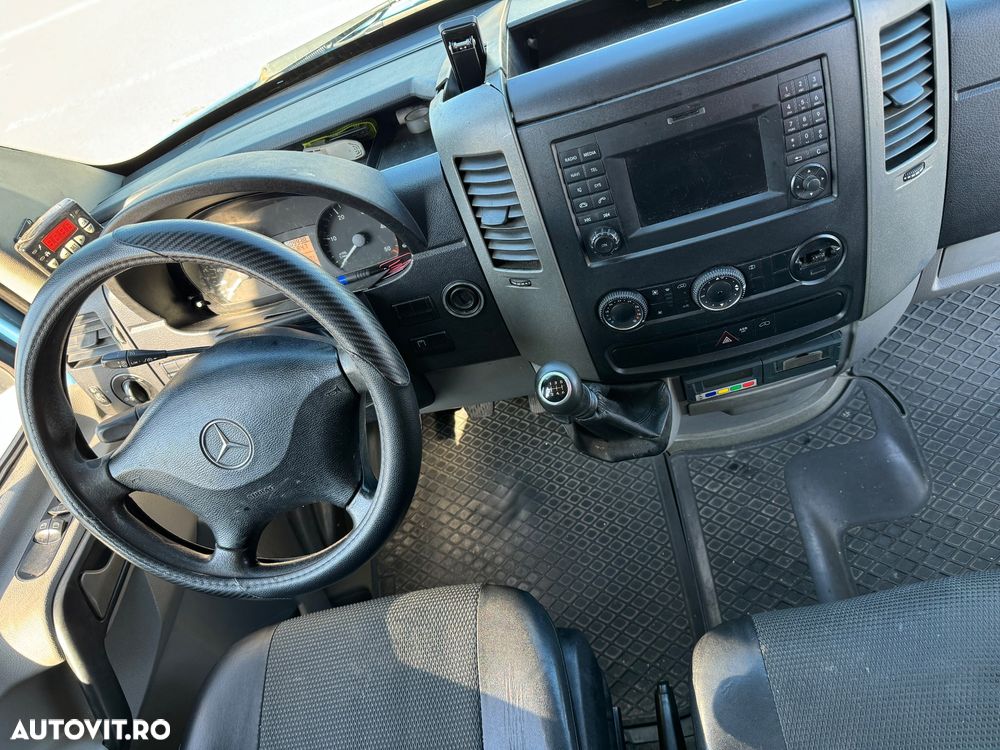 Mercedes-Benz Sprinter frigorific cu lift - 8