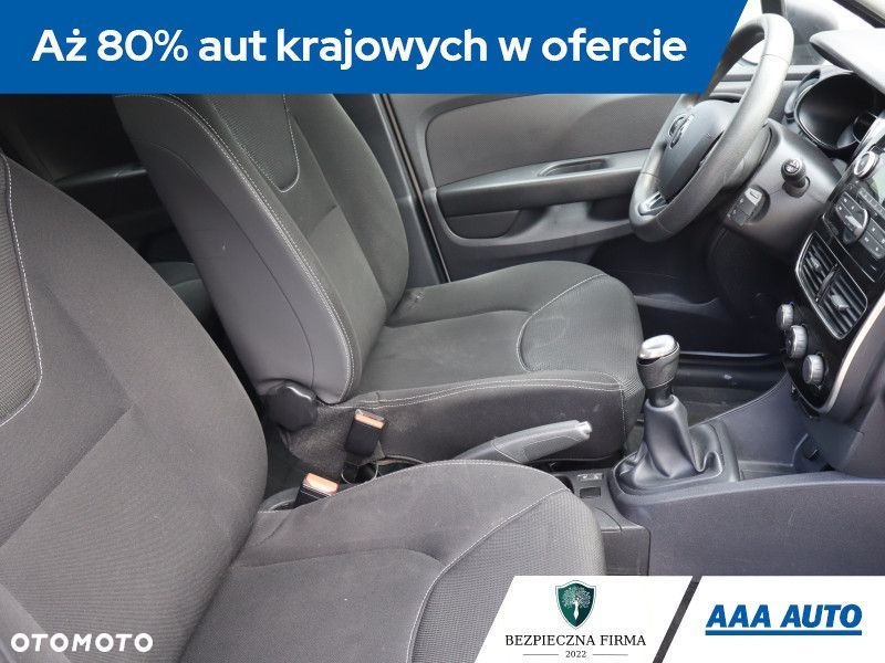 Renault Clio - 10