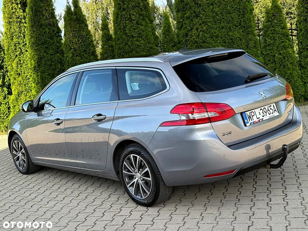 Peugeot 308 SW 1.6 BlueHDi Allure S&S - 11