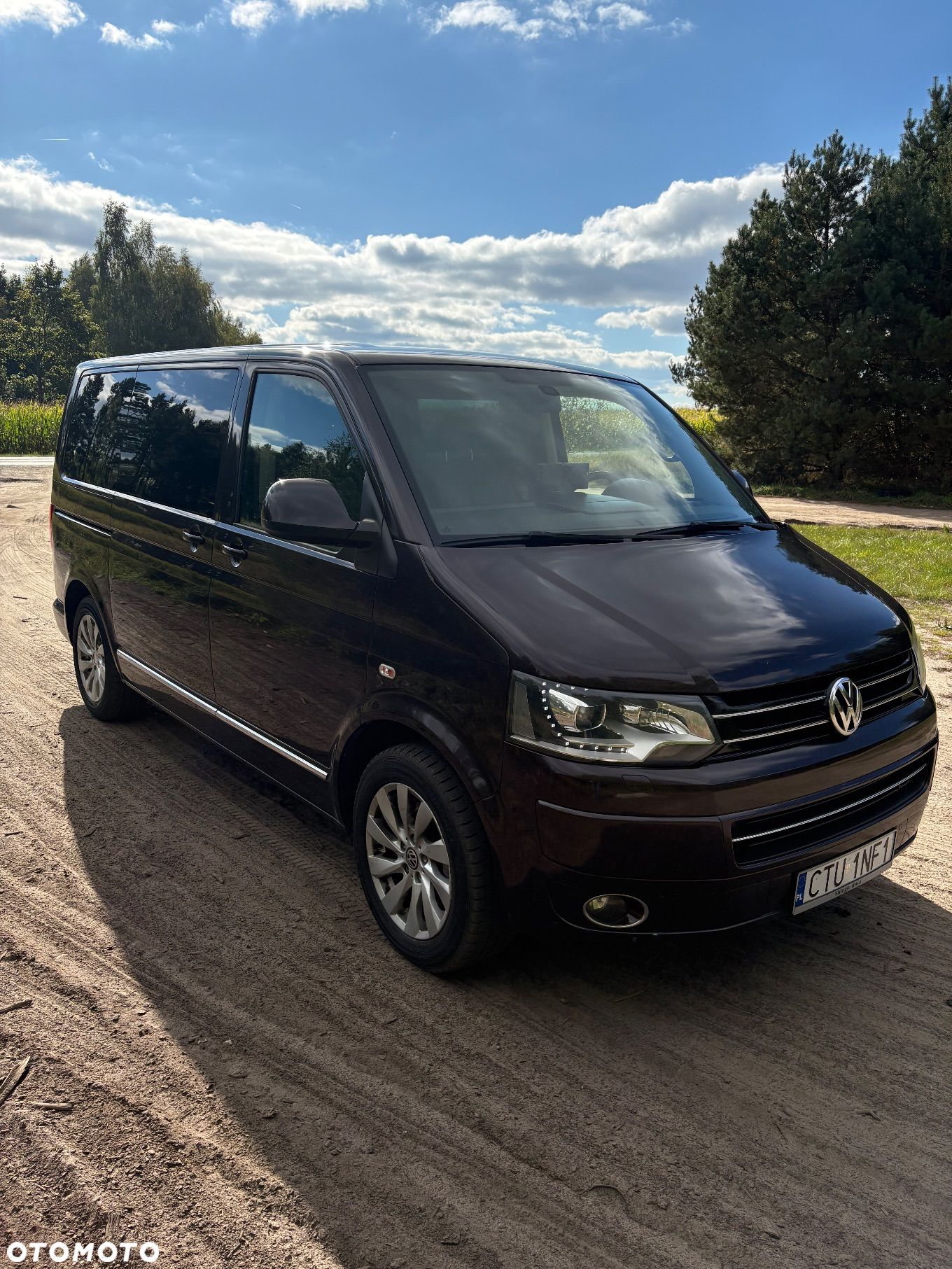 Volkswagen Multivan - 1