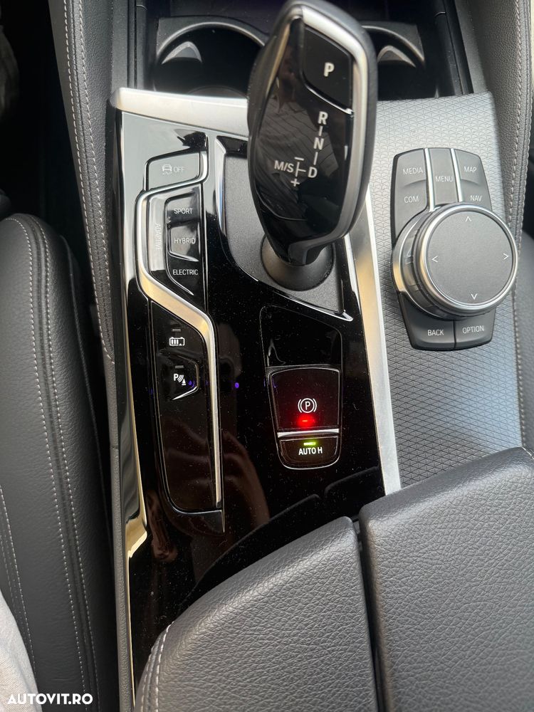 BMW Seria 5 530e Aut. M Sport Edition - 14