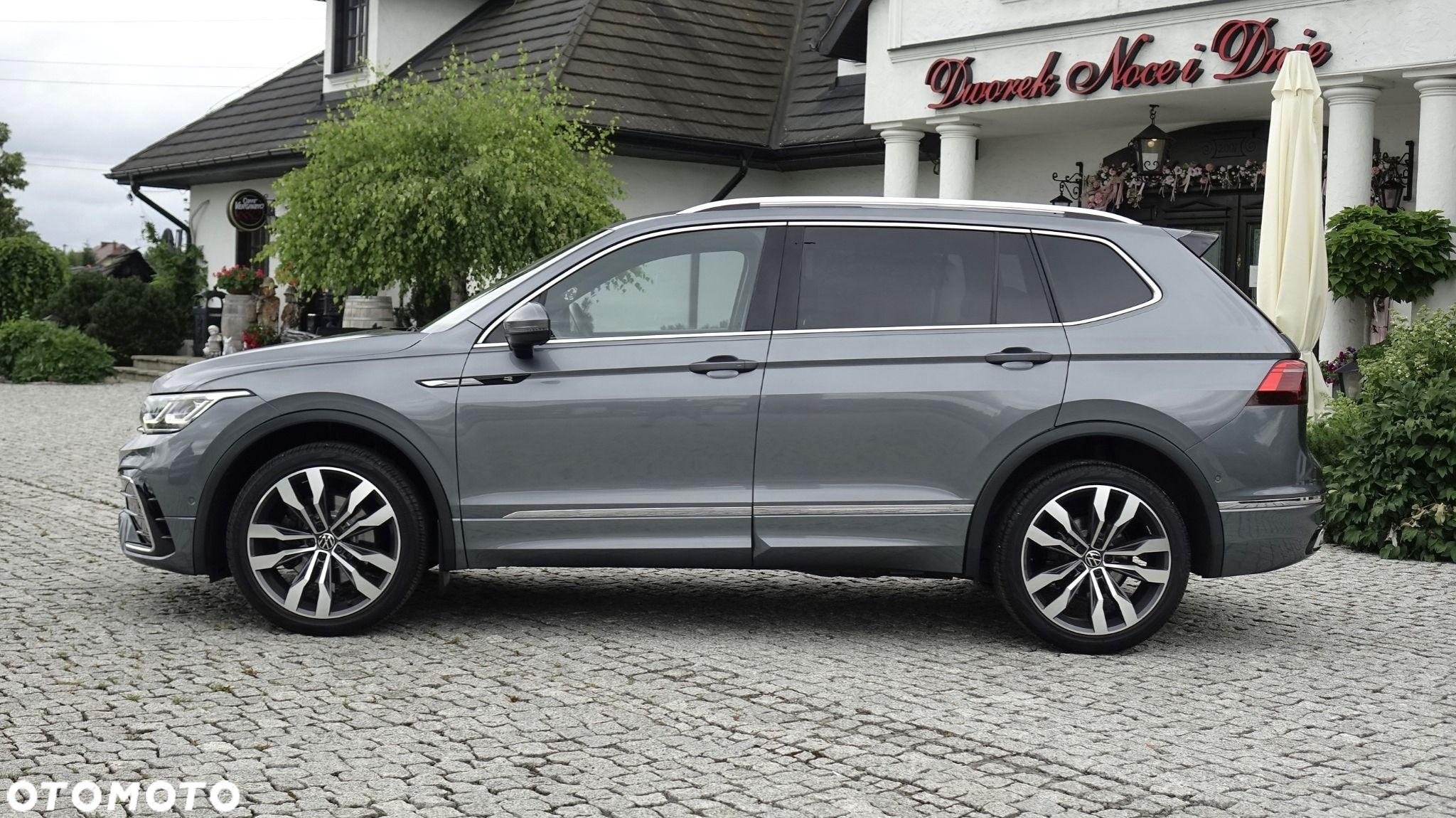 Volkswagen Tiguan Allspace - 11