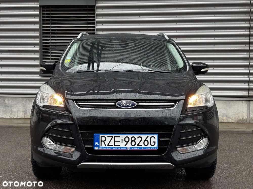 Ford Kuga 2.0 TDCi 2x4 Titanium - 12