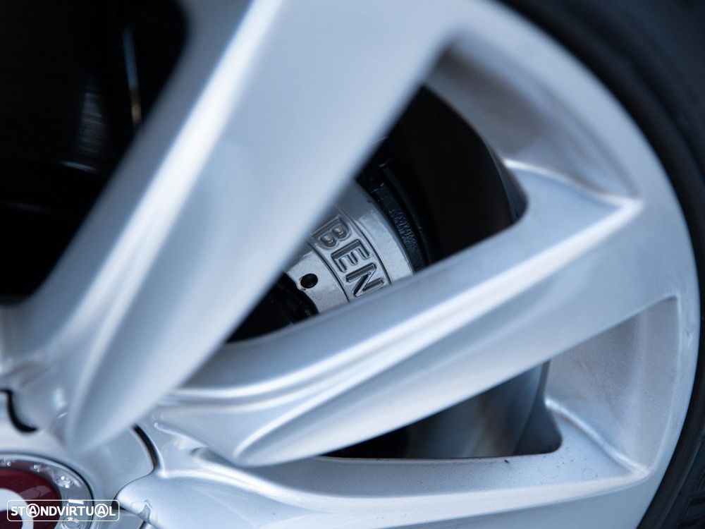 Bentley Continental GT V8 - 10