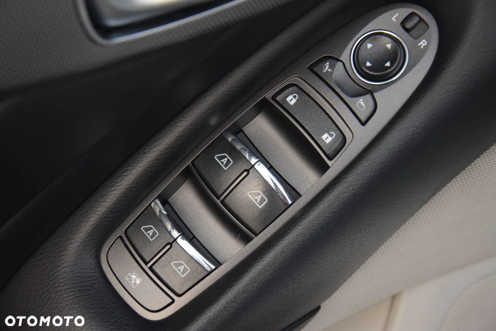 Infiniti Q50 Q50S Hybrid AWD Sport Tech - 26