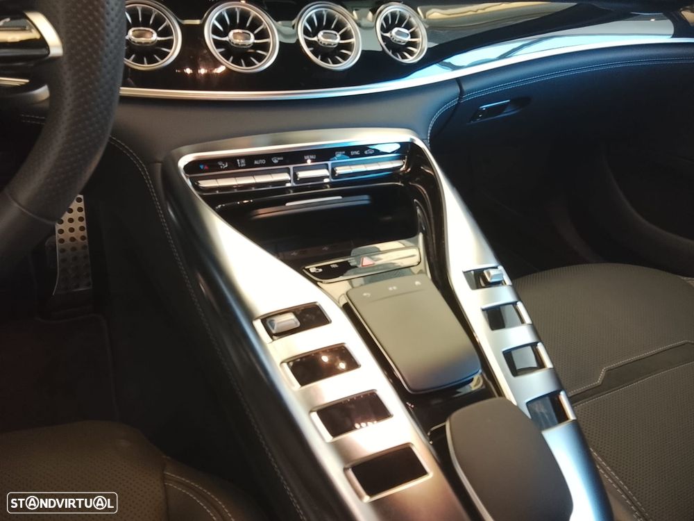 Mercedes-Benz AMG GT 4 portas 43 - 6