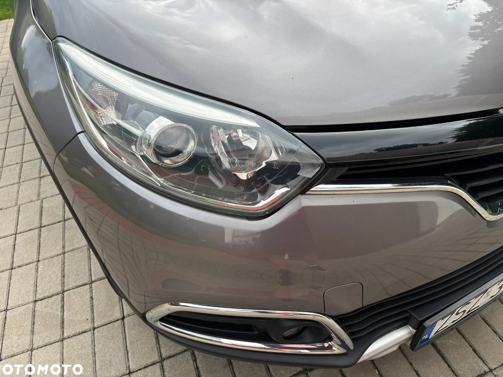 Renault Captur 1.2 TCe Helly Hansen EDC - 14