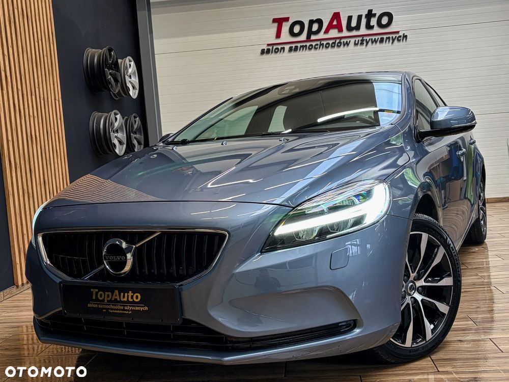 Volvo V40 T3 Drive-E Momentum - 1