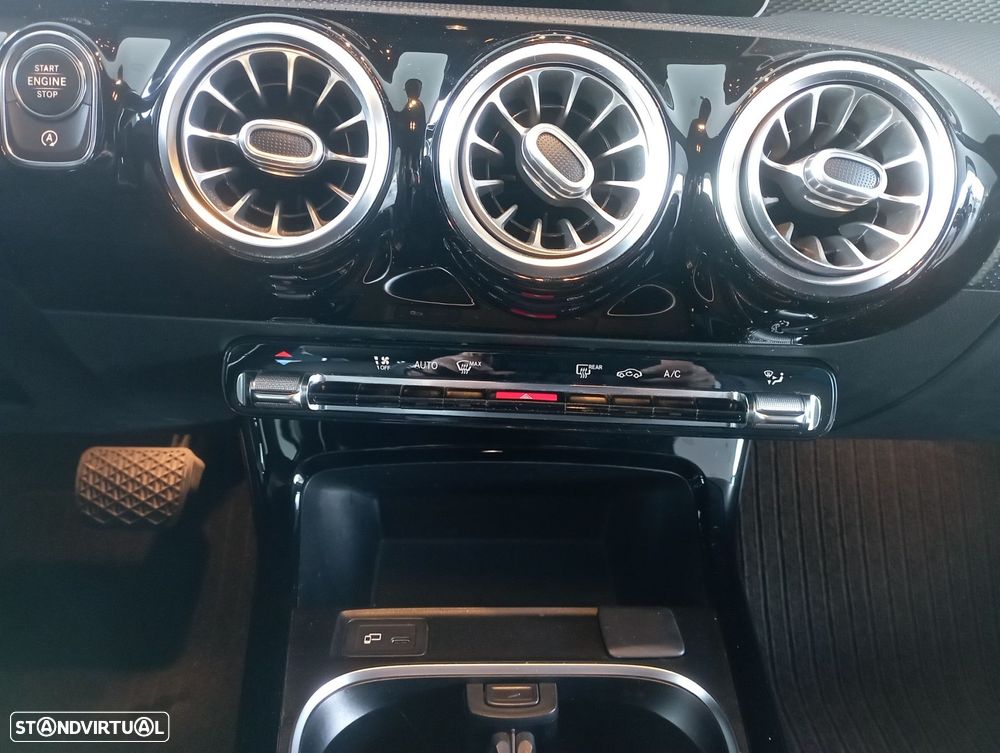 Mercedes-Benz A 180 7G-DCT Advanced Progressive - 13