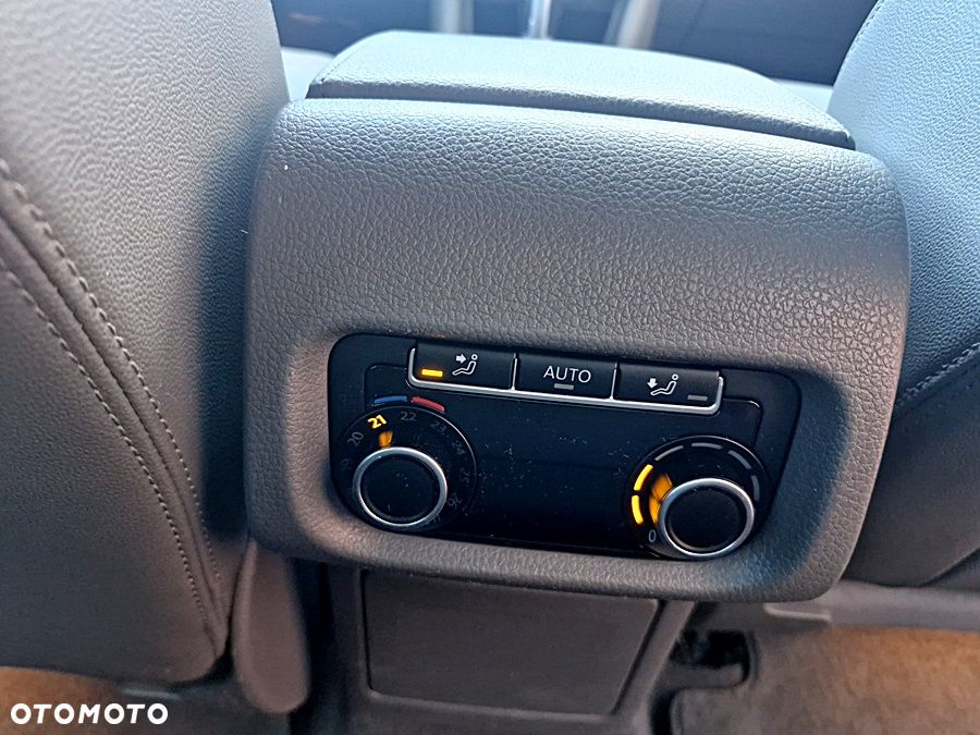 Volkswagen Sharan 2.0 TDI BMT Highline DSG - 25