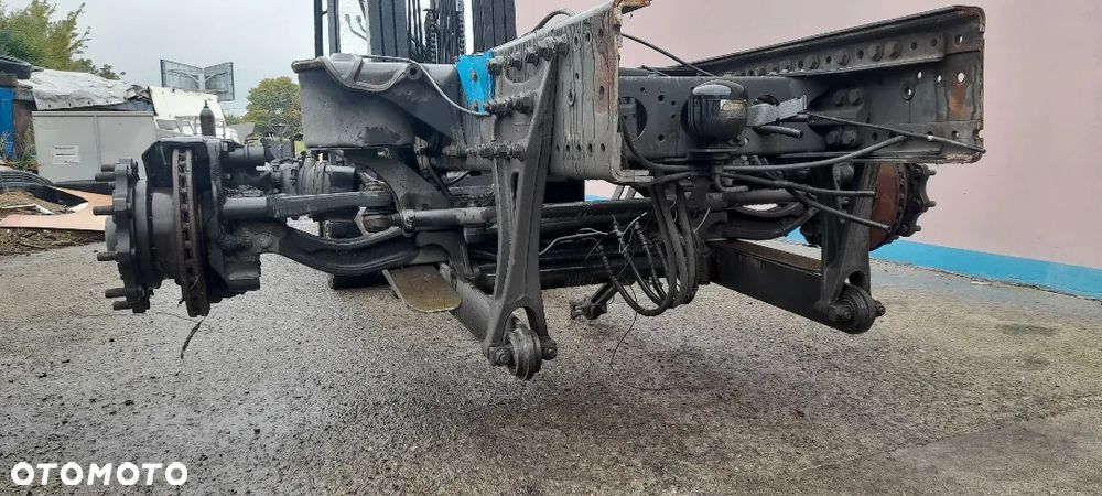 Mercedes Atego NL4/50DCL Tylna oś skrętna wleczona !! 7,5 wielkość osi. !! - 2