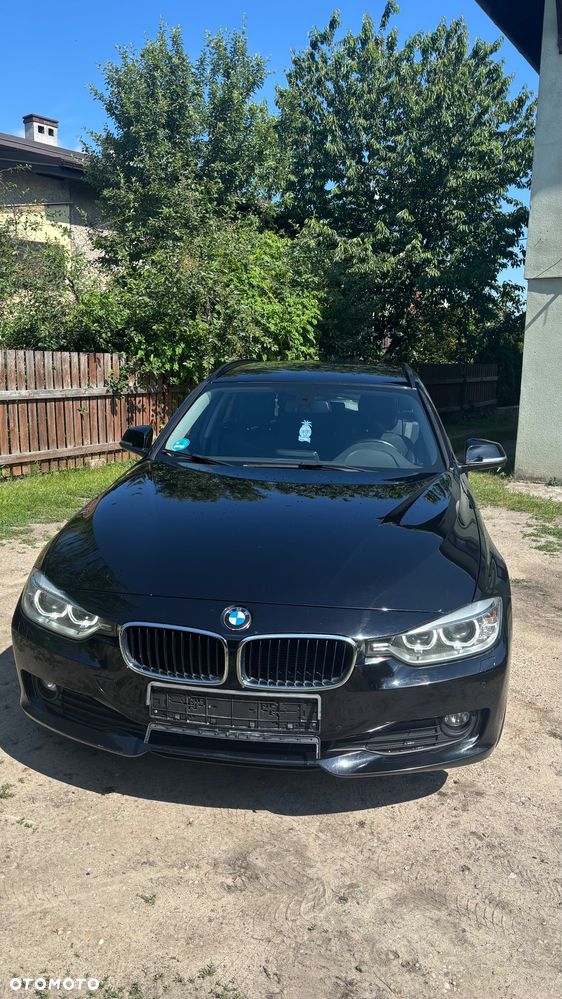BMW Seria 3 318d EU6 - 2