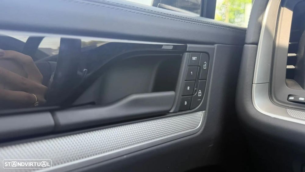 Porsche Cayenne Coupé E-Hybrid - 21