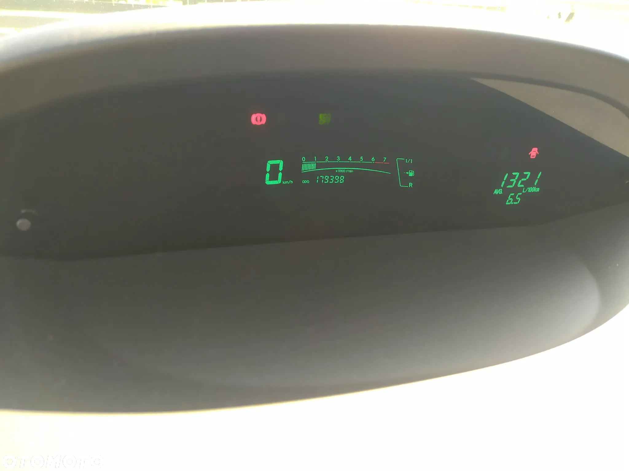 Toyota Yaris 1.33 VVT-i Executive - 10