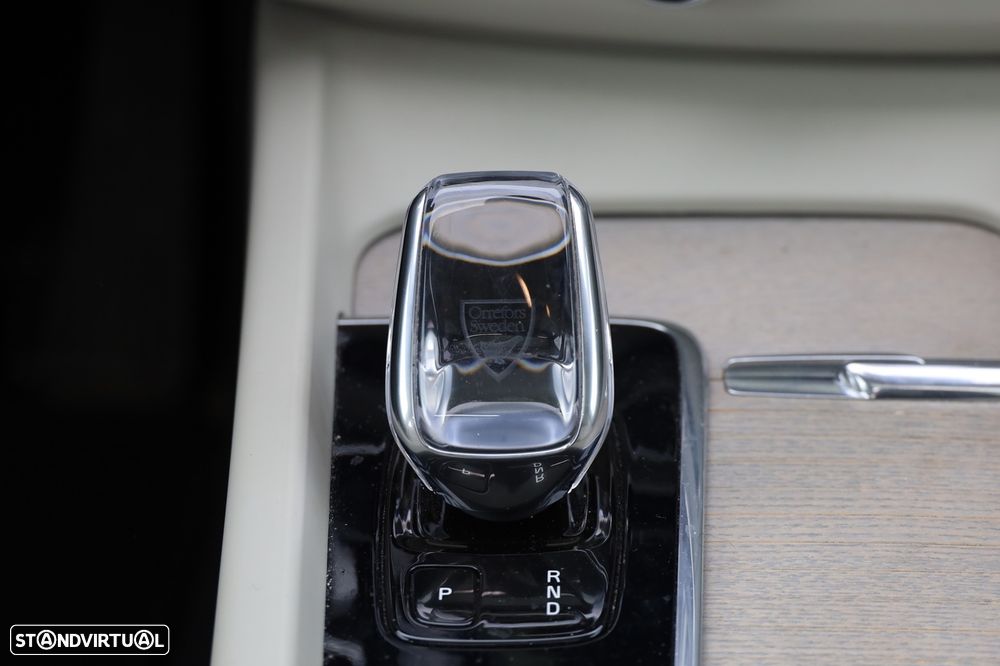 Volvo XC 60 2.0 T6 PHEV Inscription AWD - 20