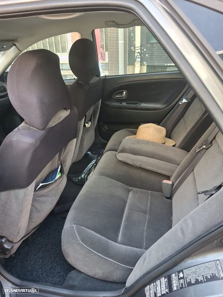 Volvo S40 1.9 D CR - 5