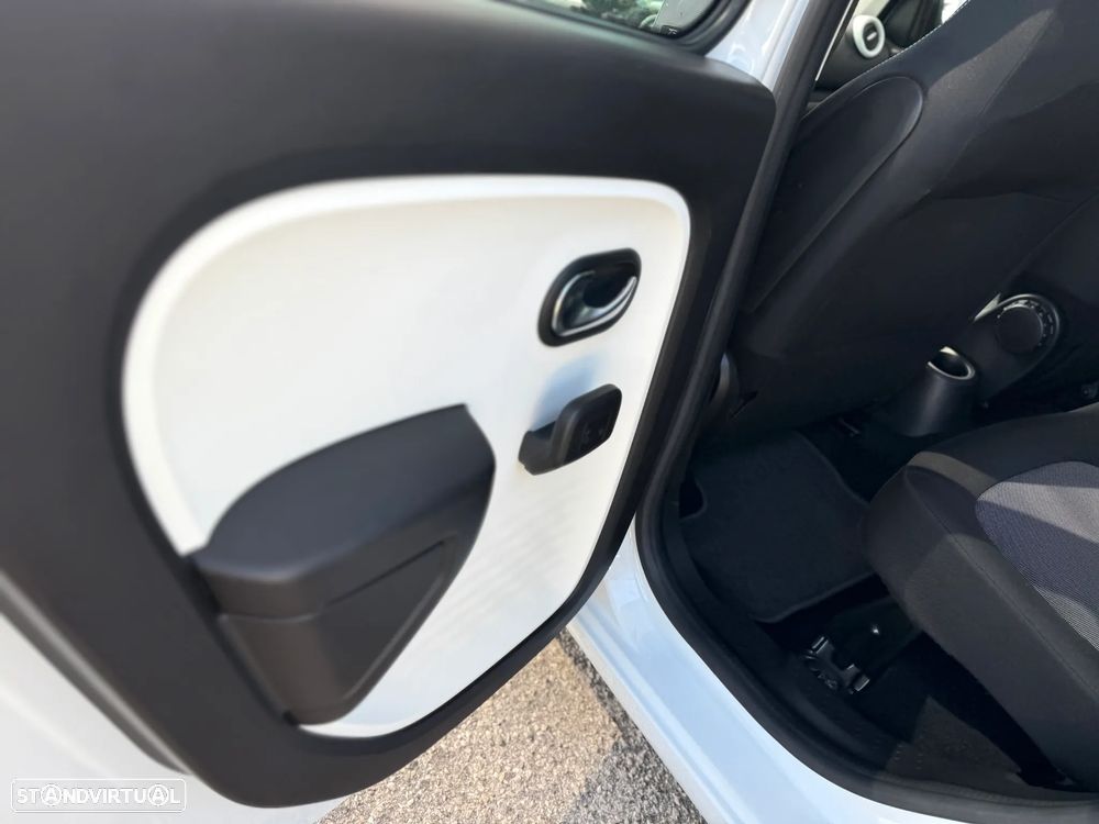 Renault Twingo E-Tech. 22 Techno - 11