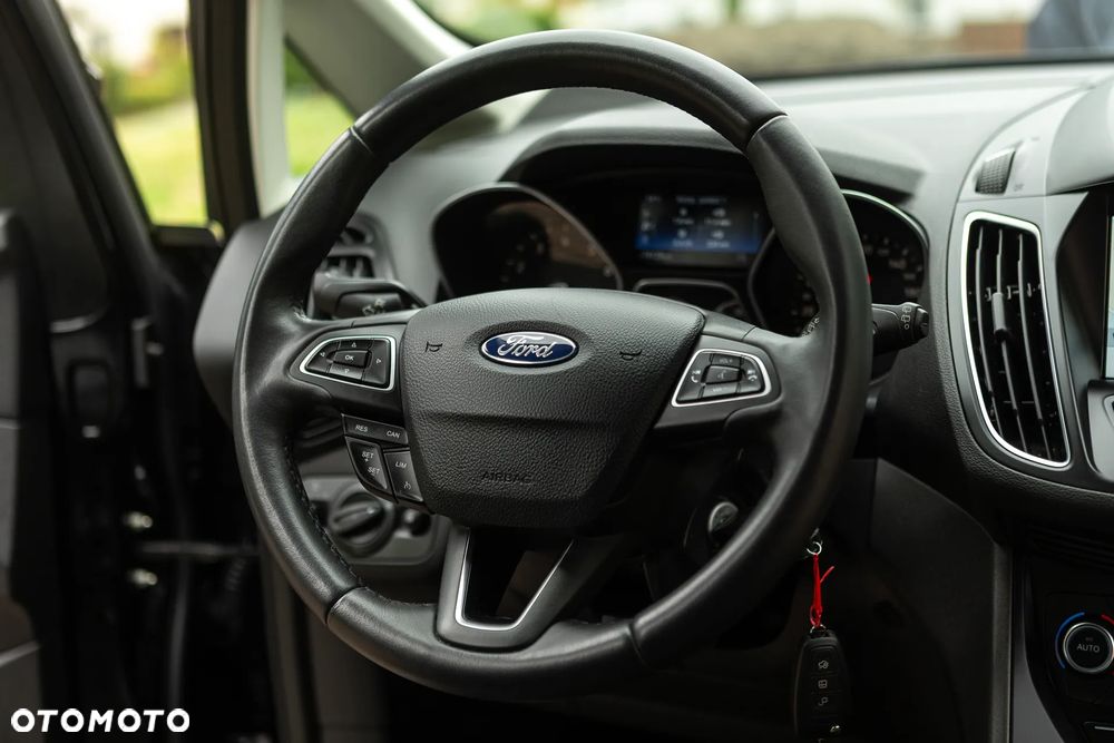 Ford Grand C-MAX - 22