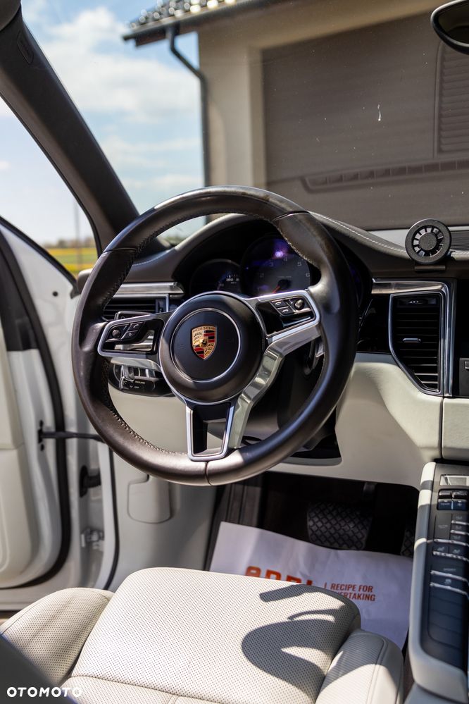 Porsche Macan S PDK - 16