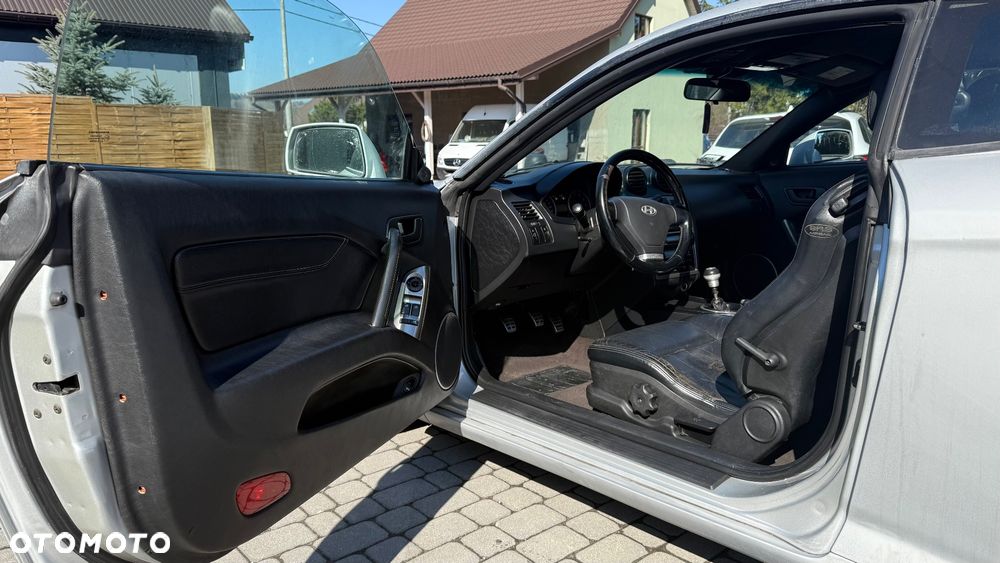 Hyundai Coupe - 20