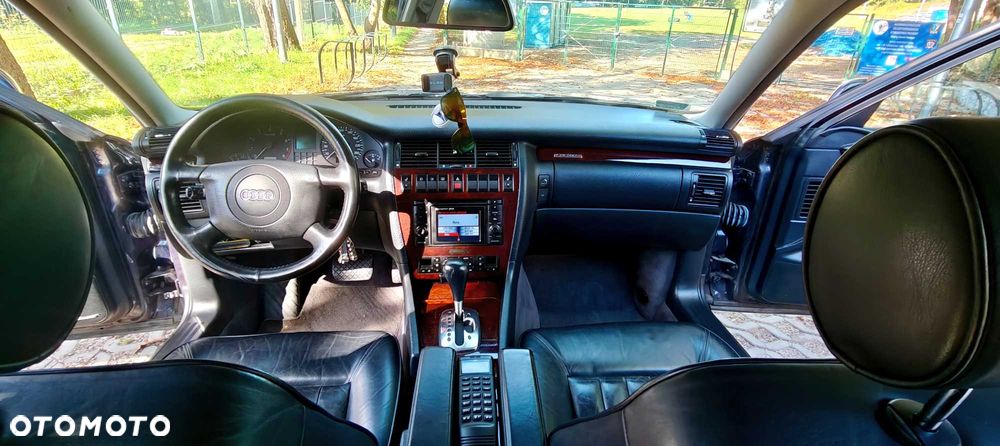 Audi A8 - 5