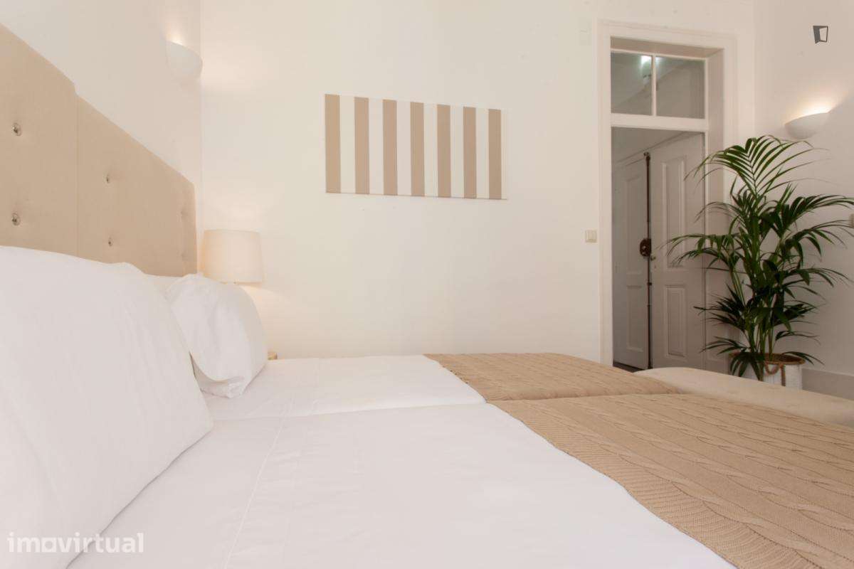 Apartamento com 3 quartos - localizado em Princípe Real Lisbon - Grande imagem: 3/26