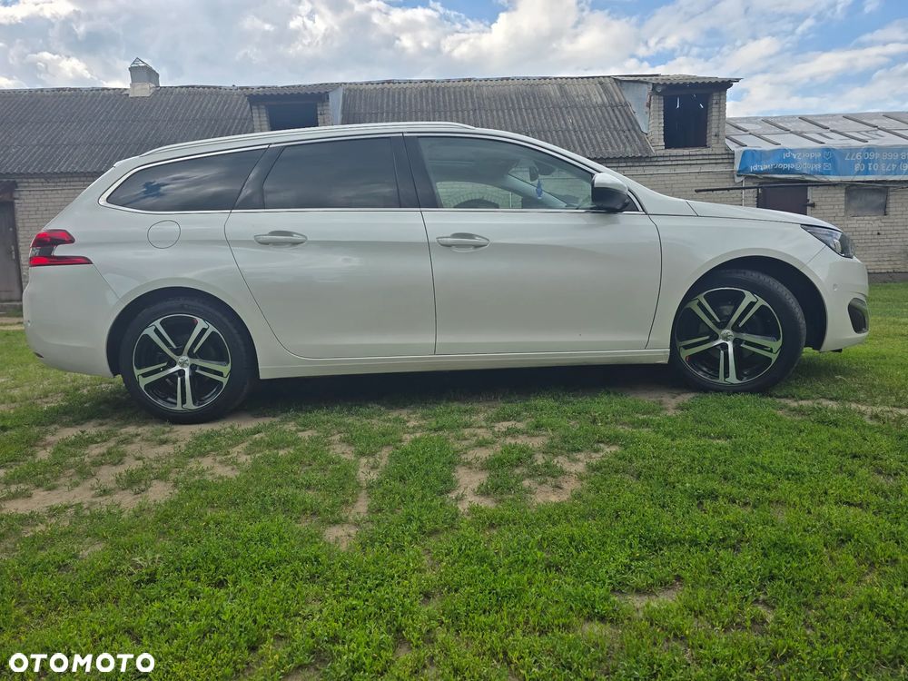 Peugeot 308 1.2 PureTech Style S&S - 4